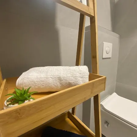 Nebula Apartamento Tirana