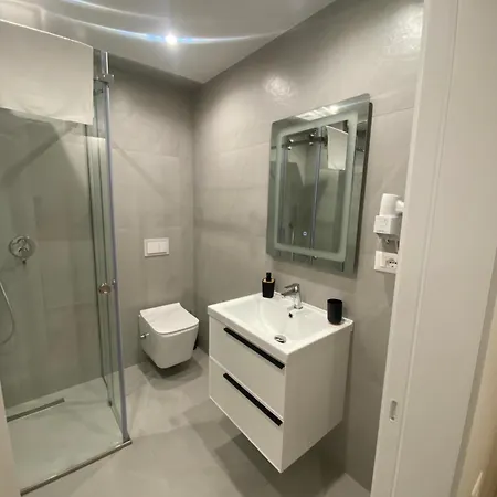 Nebula * Τίρανα