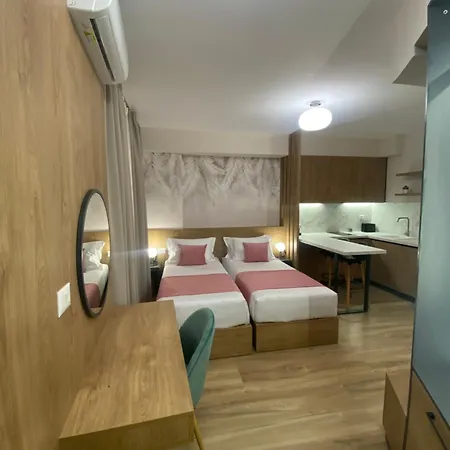 Nebula * Τίρανα