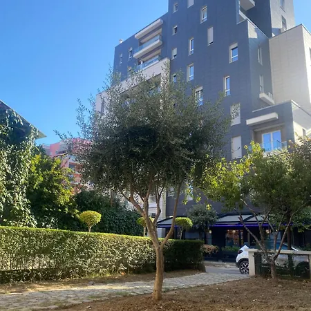 Nebula Tirana